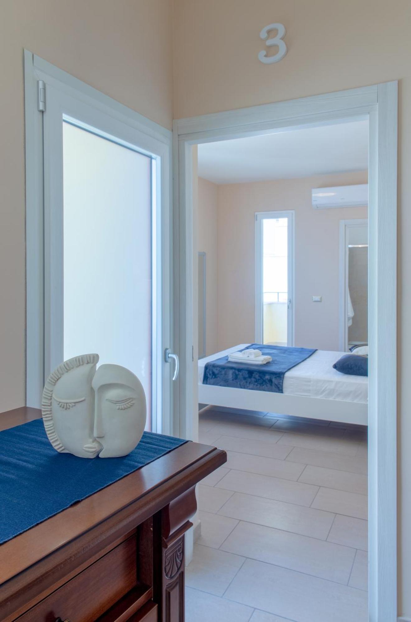 L'Affaccio Rooms - Lungomare غالّيبولي المظهر الخارجي الصورة